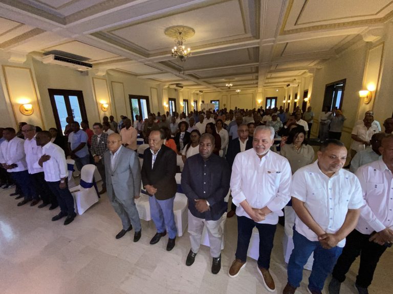 En San Cristóbal, presentan documental «Triunfo de la Democracia» con motivo de 89 aniversario de natalicio Peña Gómez