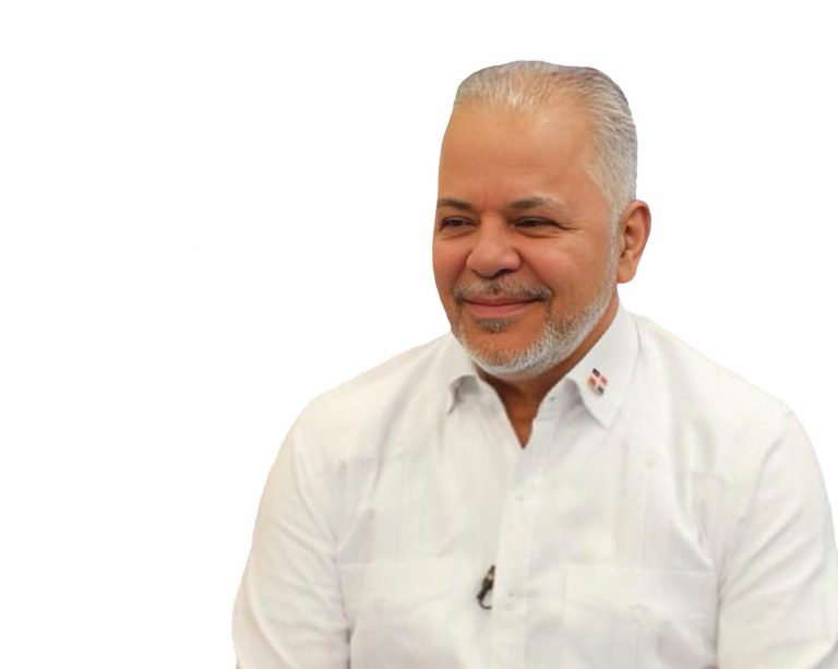 Rafael Salazar entre los 20 funcionarios más eficientes del gobierno